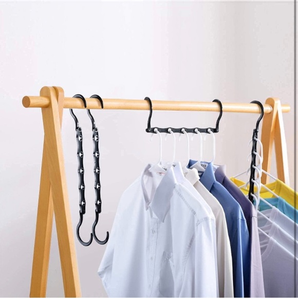 HOUSE DAY Black Hangers Sturdy Cascading Hangers with 5 Holes for Heavy Clothes - Picture 6 of 6
